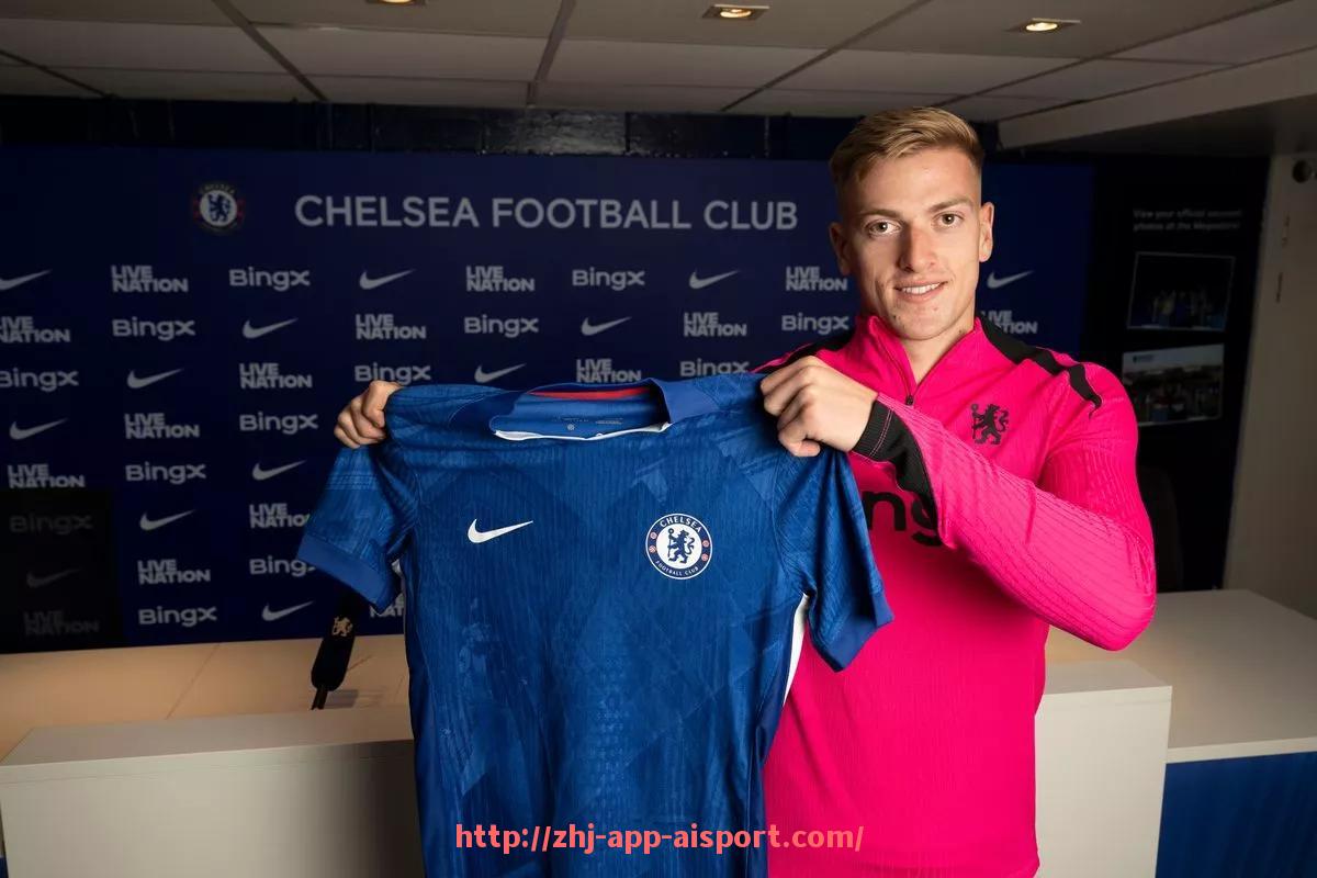 爱体育app-法甲球队竞技战略制定及其对赛季目标实现的推动作用